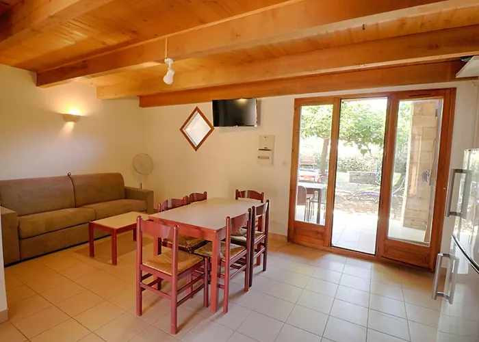 Appartement N2 Rez De Jardin La Liscia Calcatoggio (Corsica)